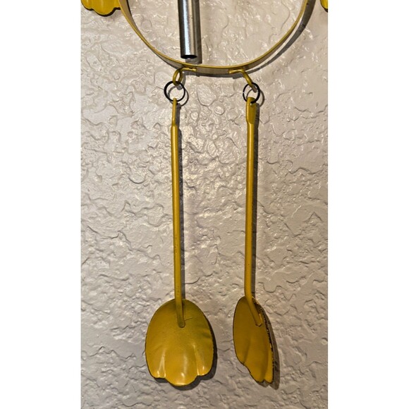 Yellow Metal Smiling Kitty Cat W/Bow Tie Wind Chimes W/Faux Rust 16” Long - Picture 9 of 11